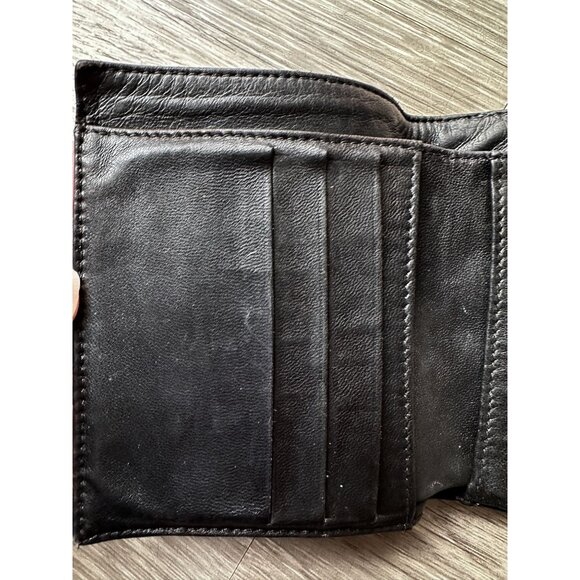 CHANEL Caviar Black Leather Bifold Wallet - Picture 13 of 15
